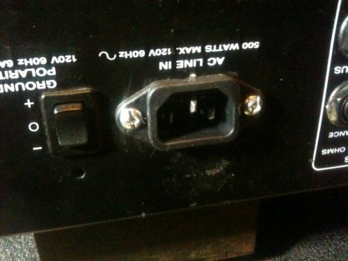 Ampeg VH-140C power jack outside